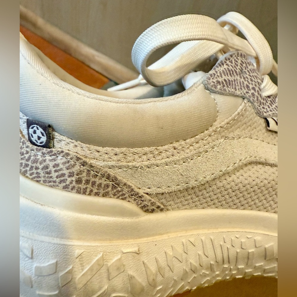 Vans MTE Ultrarange Neo VR3 in Python Vintage White Unisex W6.5 / M5 - Picture 14 of 14